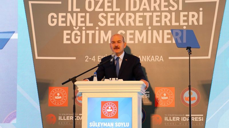 Bakan Soylu: E-imza 2021'de kimliklere yüklenecek