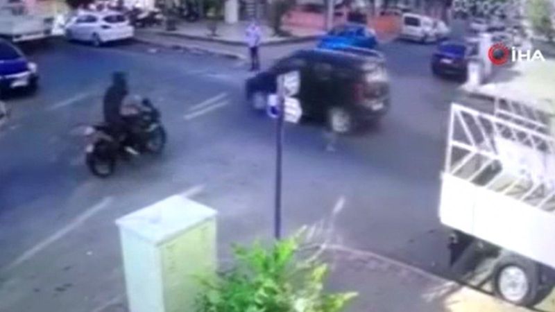 Antalya'da motosikletle hız denemesi hastanede bitti