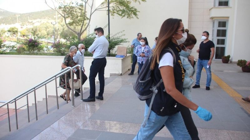 Sahte arkadaşlık sitesi üzerinden milyonlar kazandılar