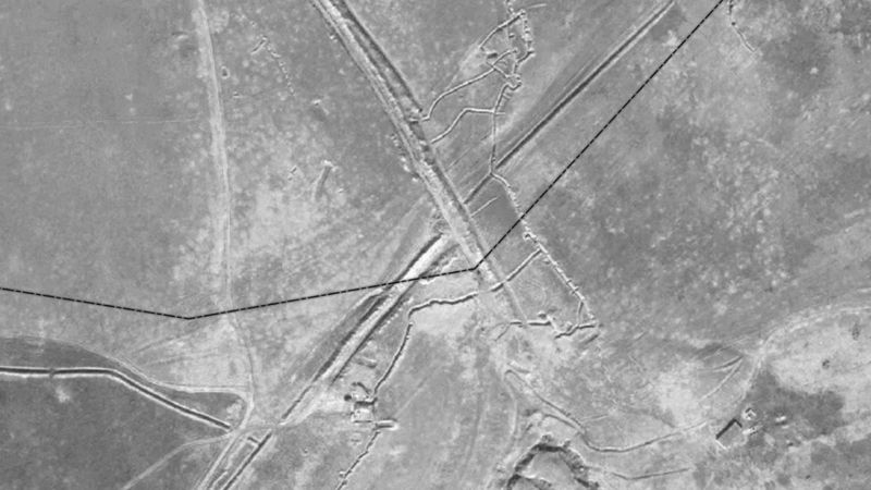 Ermenistan Azerbaycan ordusundan kaçmak için hendek ve tünel kazdı