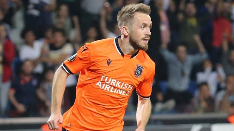 Edin Visca, Başakşehir ile sözleşmesini uzattı