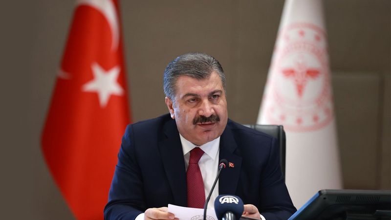 Fahrettin Koca: DSÖ raporuna göre, Türkiye uygulamalarıyla birçok ülkeye örnek