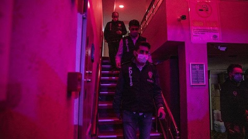 İstanbul'da eğlence mekanlarına koronavirüs denetimi