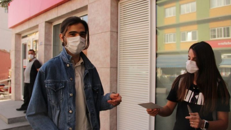 Afyonkarahisar'da maskesini doğru takanlara para ödülü