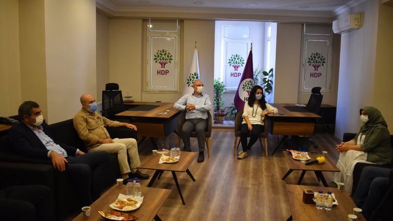 CHP'den HDP'ye 'dayanışma' ziyareti