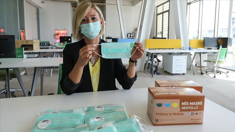 Maske takmayı cazip hale getirmek için mentollüsü üretildi