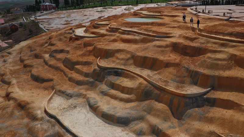 Pamukkale travertenlerinin kardeşi 'Altınkale' açılışa hazır