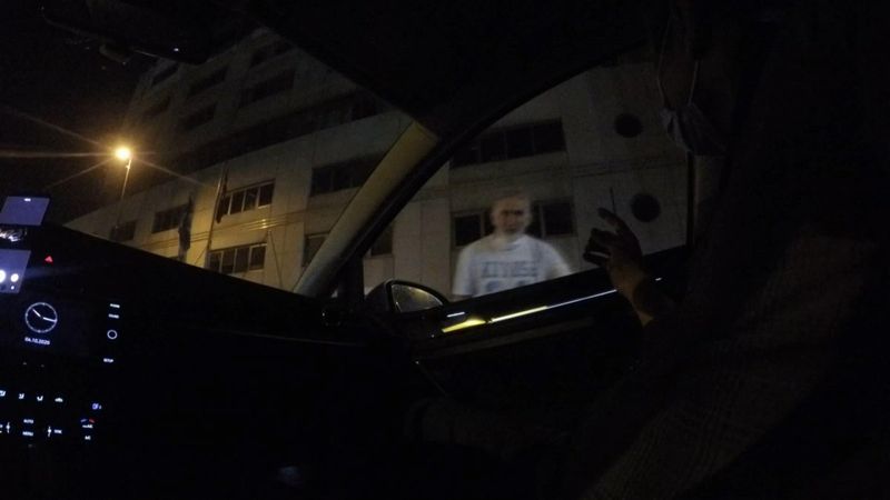 Beyoğlu'nda otopark saatine 15 lira isteyen değnekçi yakalandı