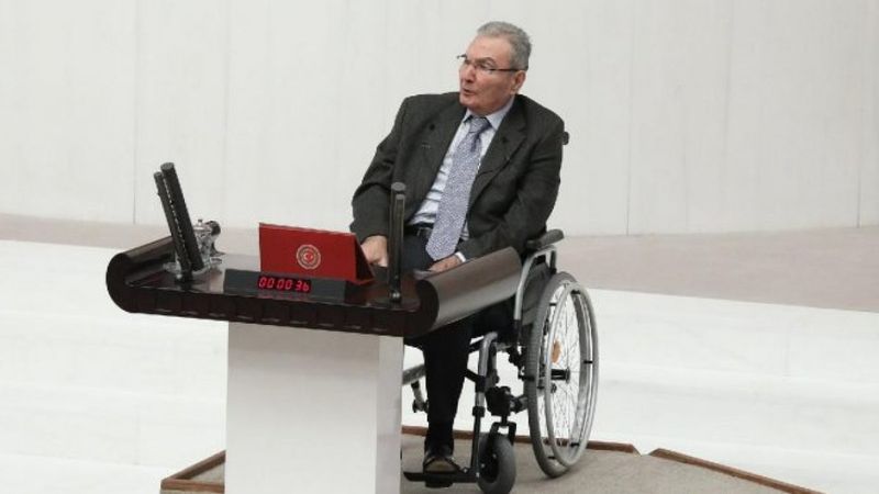 Deniz Baykal'ın kızı parti kuruyor