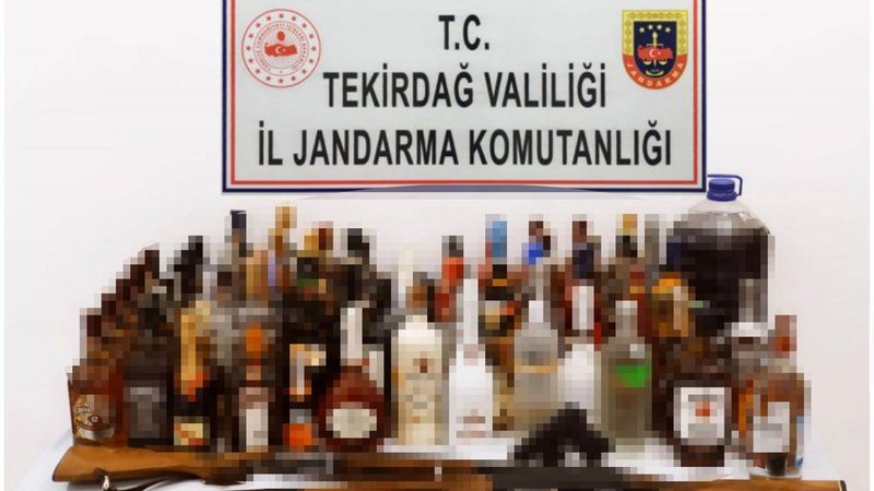 Tekirdağ'da çiftlikte 1 ton sahte içki ele geçirildi