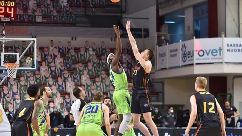 Galatasaray Şampiyonlar Ligi'nde Dinamo Sassari'ye yenildi