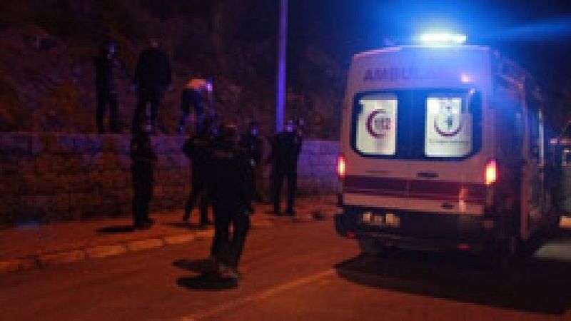 Kayseri'de başına taşla vurduğu komşusunu kayalıklardan attı