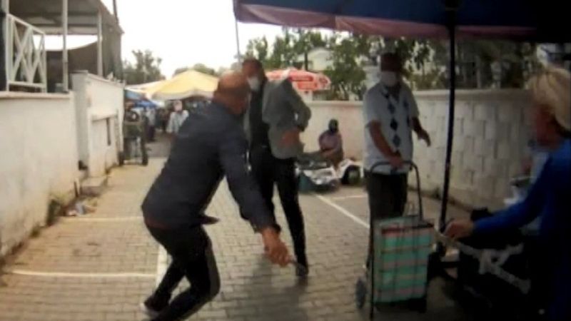 Didim'de zabıta müdürünün bıçaklanma anı