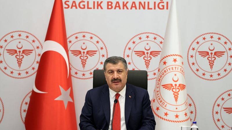 Fahrettin Koca: Riskli bir tırmanışla karşılaşıyoruz