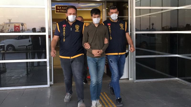 Adıyaman'da düğünde sahtesiyle gerçek altını değiştiren dolandırıcı yakalandı