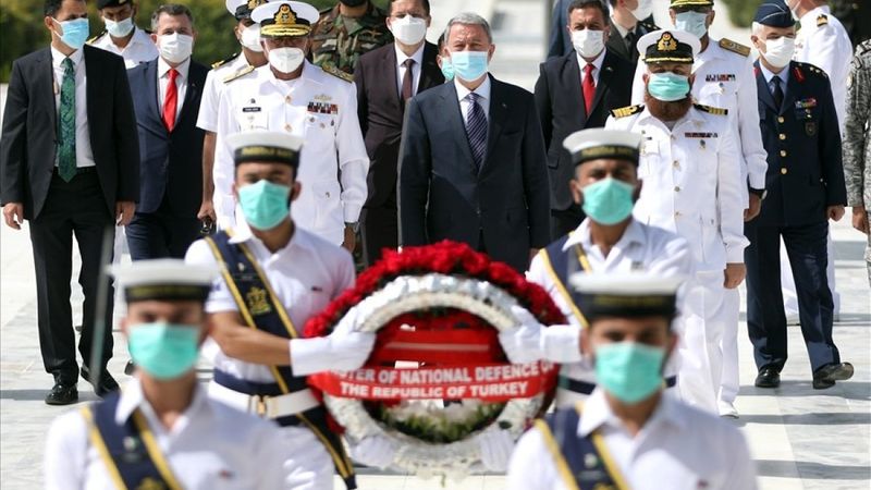 Milli Savunma Bakanı Hulusi Akar, Pakistan’da Mehter Marşı'yla karşılandı