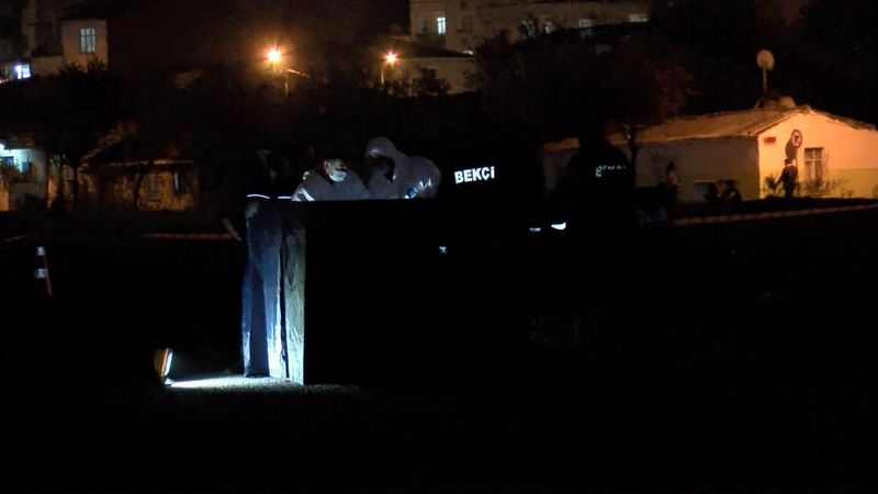 Bağcılar'da başından vurulmuş erkek cesedi bulundu