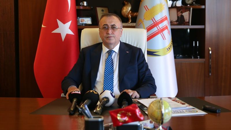 Fırıncılar ekmeğe yine zam istiyor