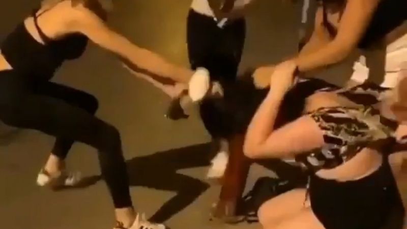 İzmir'de trans bireylerin kavgası: Öldüresiye dövdüler