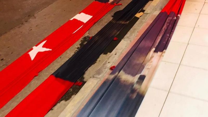 Manisa'da yere serilen bayrak tepki çekti