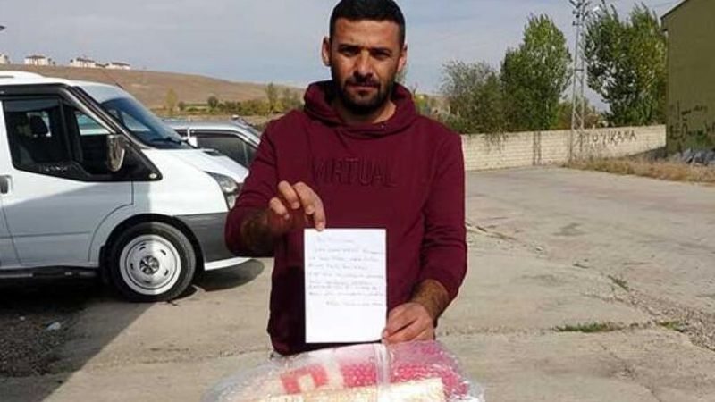 Vanlı depremzede kendisine gönderilen battaniyeyi İzmir'e yolladı