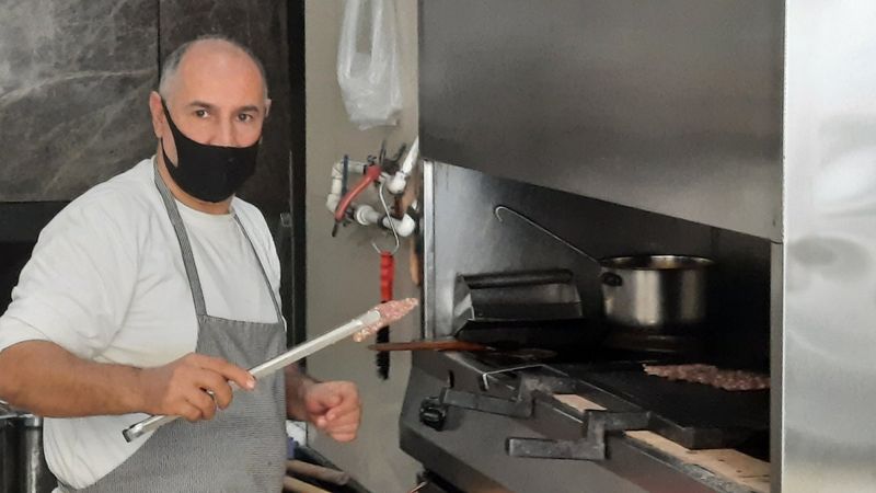 Türkiye depremin simgesi Ayda’ya köfte yedirmek için seferber oldu