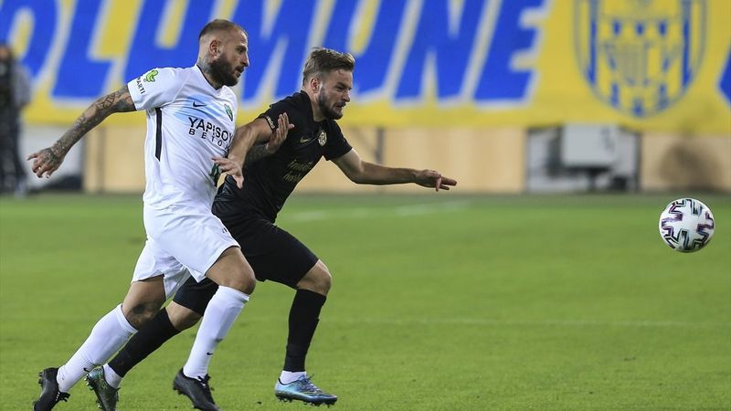 Kocaelispor Türkiye Kupası'nda Ankaragücü'nü eledi