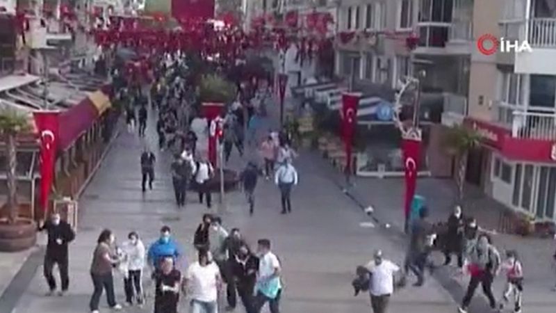 İzmir'de deprem anında yaşananlar kamerada
