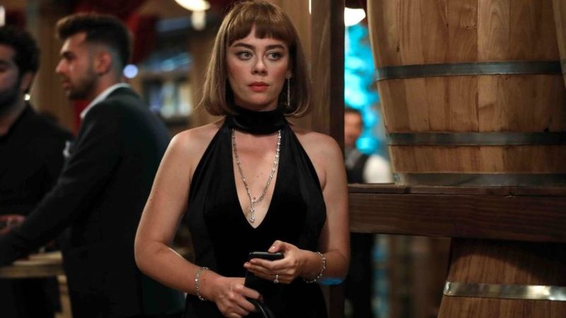 Alev Alev dizisi Cemre karakteri kimdir? Demet Evgar kaç yaşında, nereli?