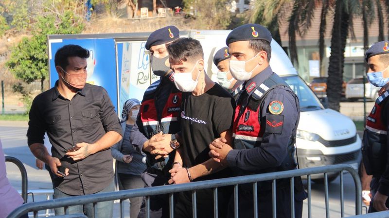 Alanya’da husumetlisini öldüren katil, berberde yakalandı