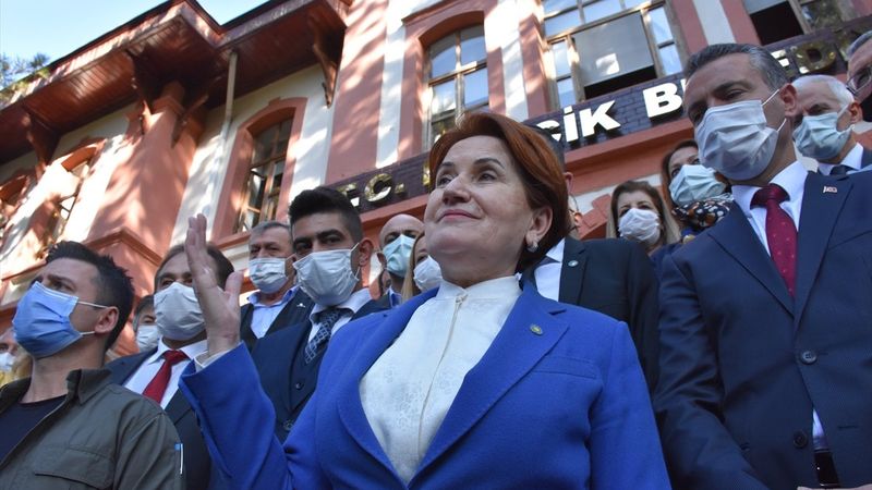 Meral Akşener, Ümit Özdağ'ın 'HDP ile anayasa hazırlanıyor' açıklamasına cevap verdi