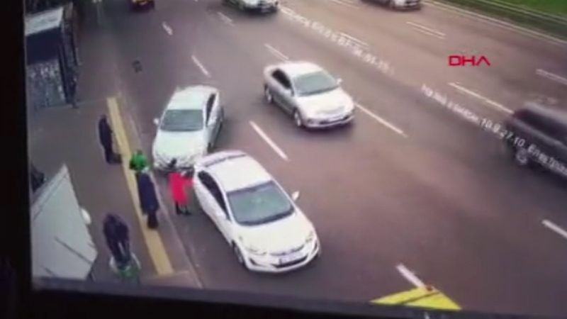 Ukrayna'da taksici yayaların arasına daldı: 2 ölü