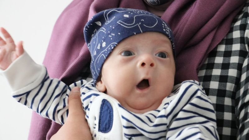 Ankara'da 740 gram doğan bebek yaşam savaşını kazandı