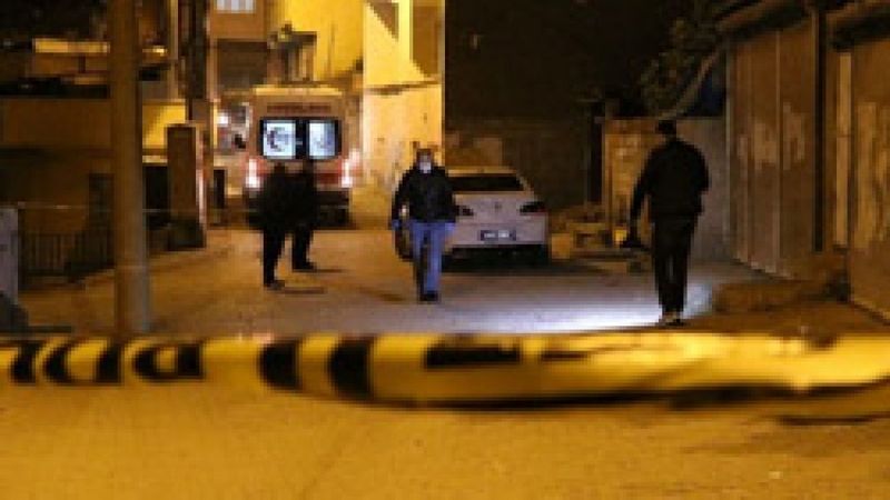 Diyarbakır’da iki aile arasında silahlı kavga: 100'den fazla mermi sıkıldı