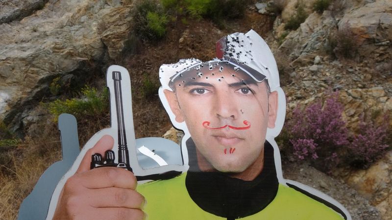 Mersin'de maket trafik polisine saldırı