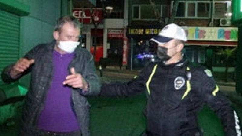 Bursa'da 10 dakika içinde 4 farklı ceza yiyen sürücünün otomobili bağlandı