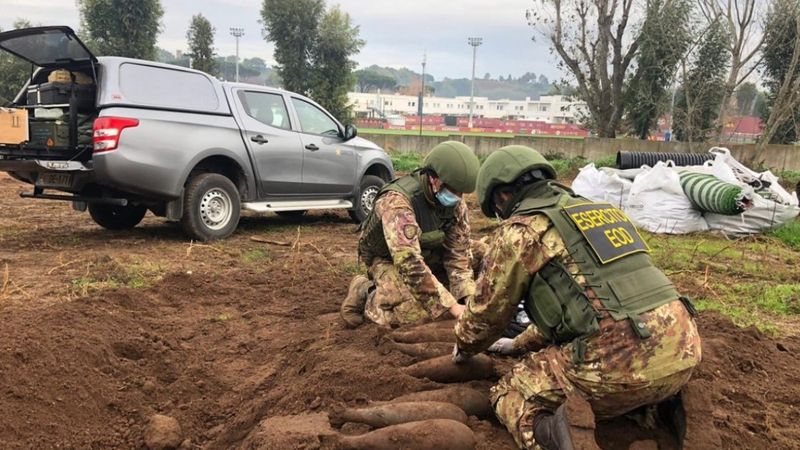 Roma kulübünün tesislerinde savaştan kalma bombalar bulundu