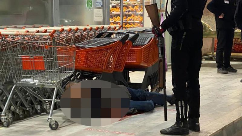 Edirne'de eşini çalıştığı markette av tüfeğiyle öldürdü