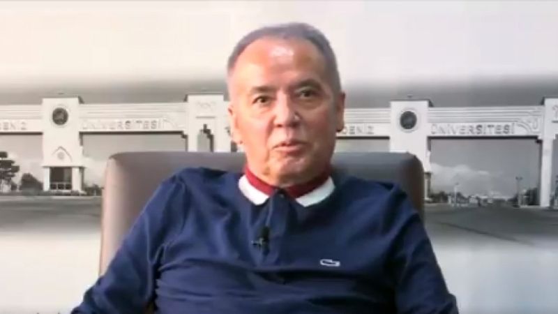 Muhittin Böcek sevenlerine seslenerek mesaj yolladı