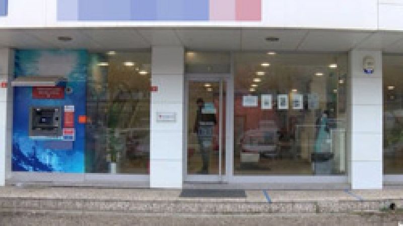 Bağcılar'da bankadan çektiği 660 bin lirayı sahte polisler gasbetti