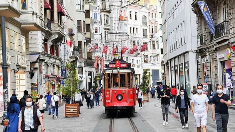 İstiklal Caddesi'ne kişi sınırlaması getirildi