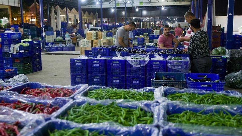 Antalya hallerinde kasımda sebze ve meyvenin fiyatı arttı