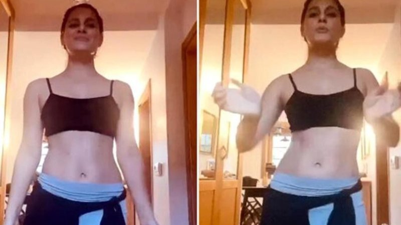 Atiye'den göbek şov