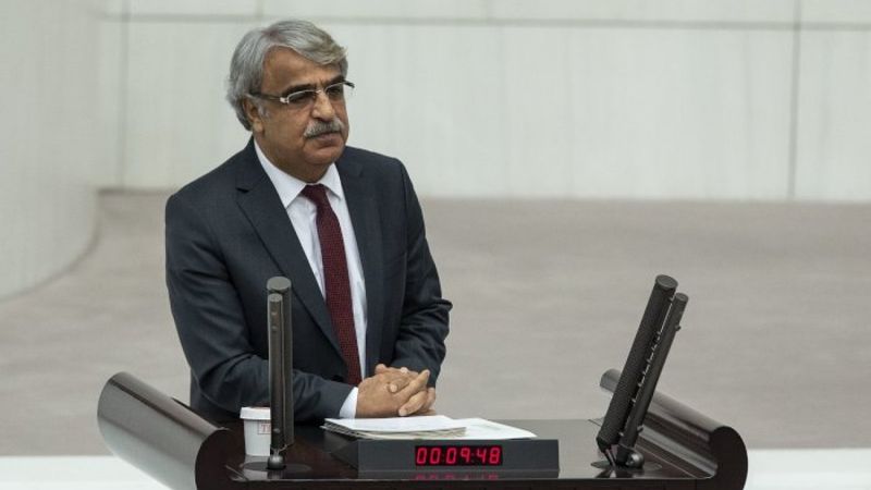 HDP'den Meclis'te Kürtçe konuşalım çağrısı