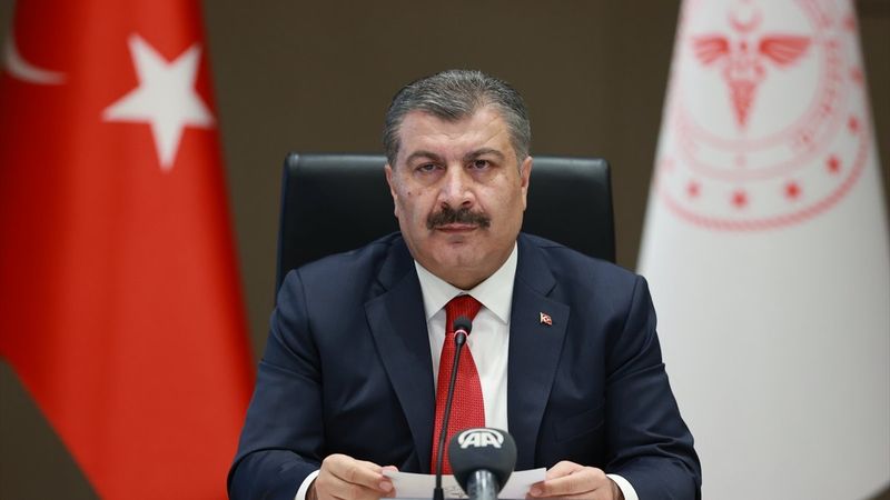 Fahrettin Koca, salgında düşüşün yaşandığı 9 ili açıkladı