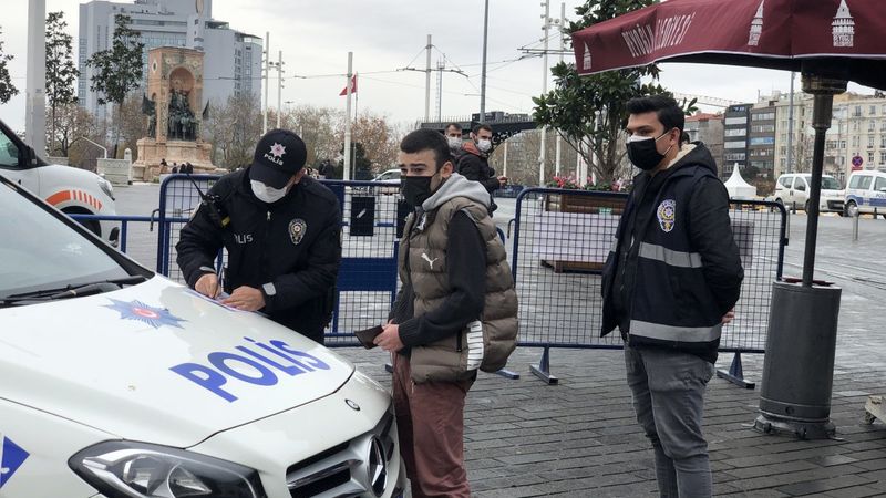 Kısıtlamada Bağcılar'dan Taksim'e gezmeye geldi: Sıkıldım