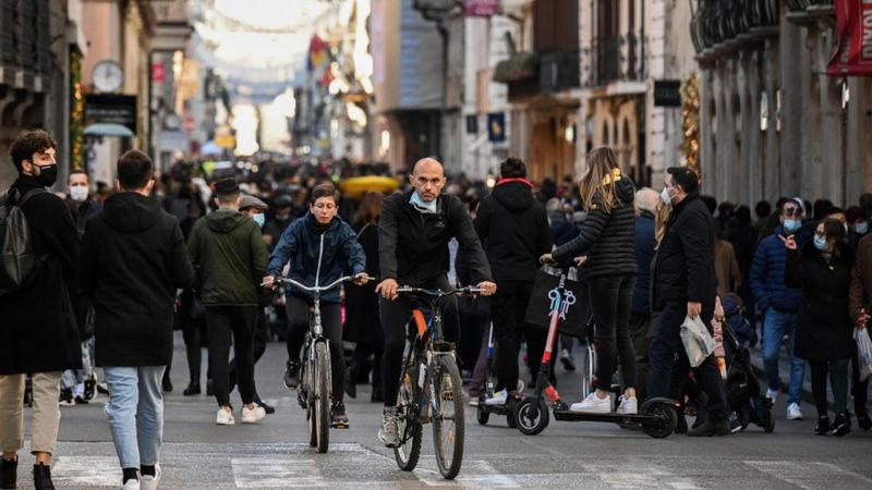 İtalya'da koronavirüse bağlı can kayıpları dalgalı seyrediyor