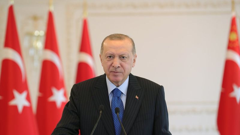 Cumhurbaşkanı Erdoğan: Türkiye'yi tehdit edenleri hayal kırıklığına uğratmaya devam edeceğiz