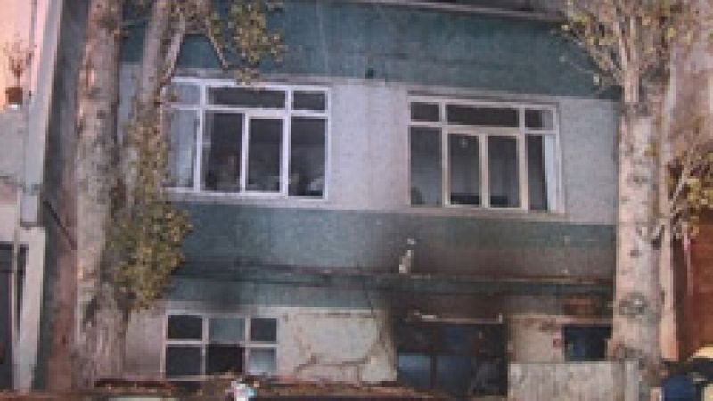 Bayrampaşa 3 katlı binada yangın: 1 ölü