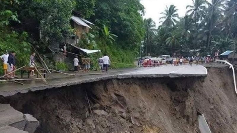 Filipinler'de Vicky tropikal fırtınası: 8 ölü